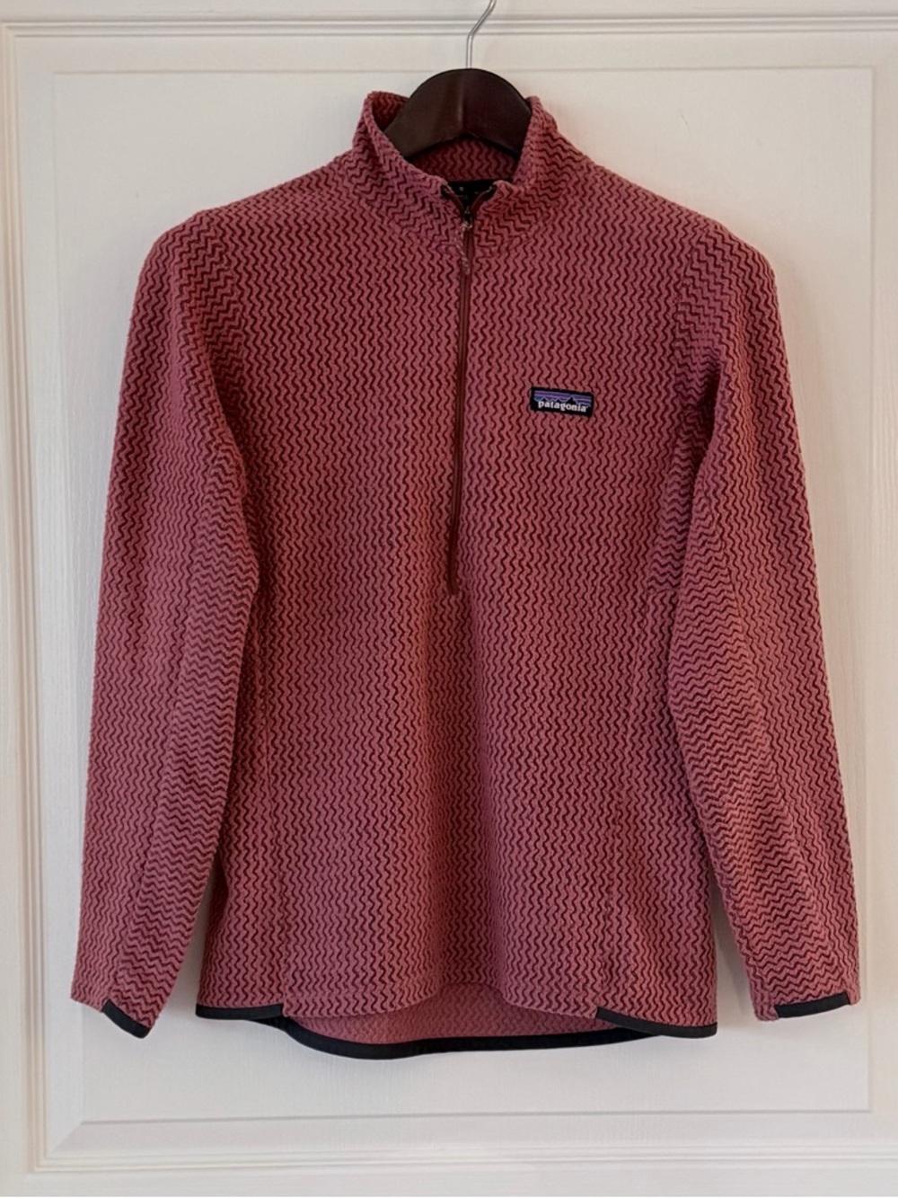 Patagonia Women's Pink Patterned Quarter-Zip Pullover